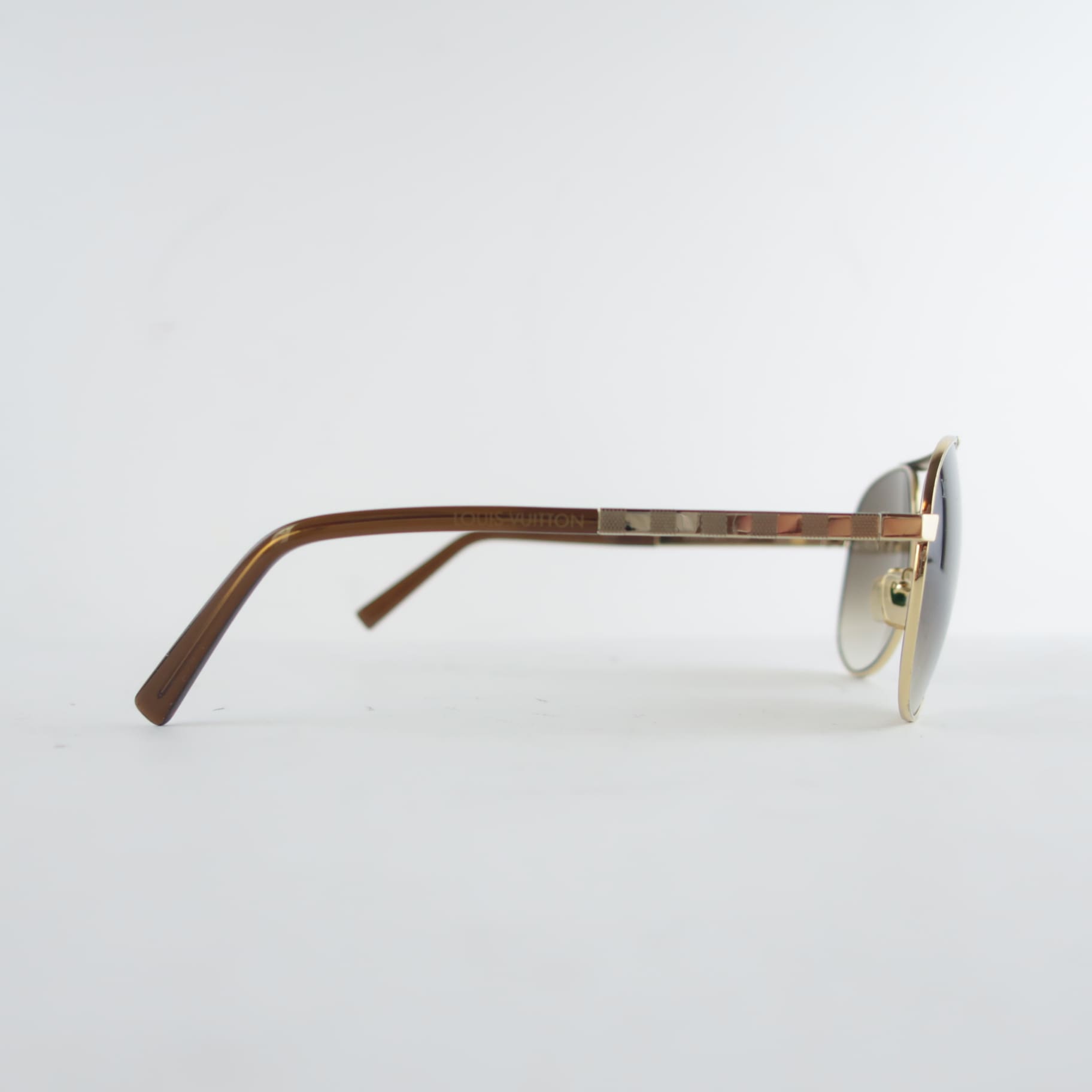 Louis Vuitton, Accessories, Louis Vuitton Attitude Pilote Gold Sunglasses