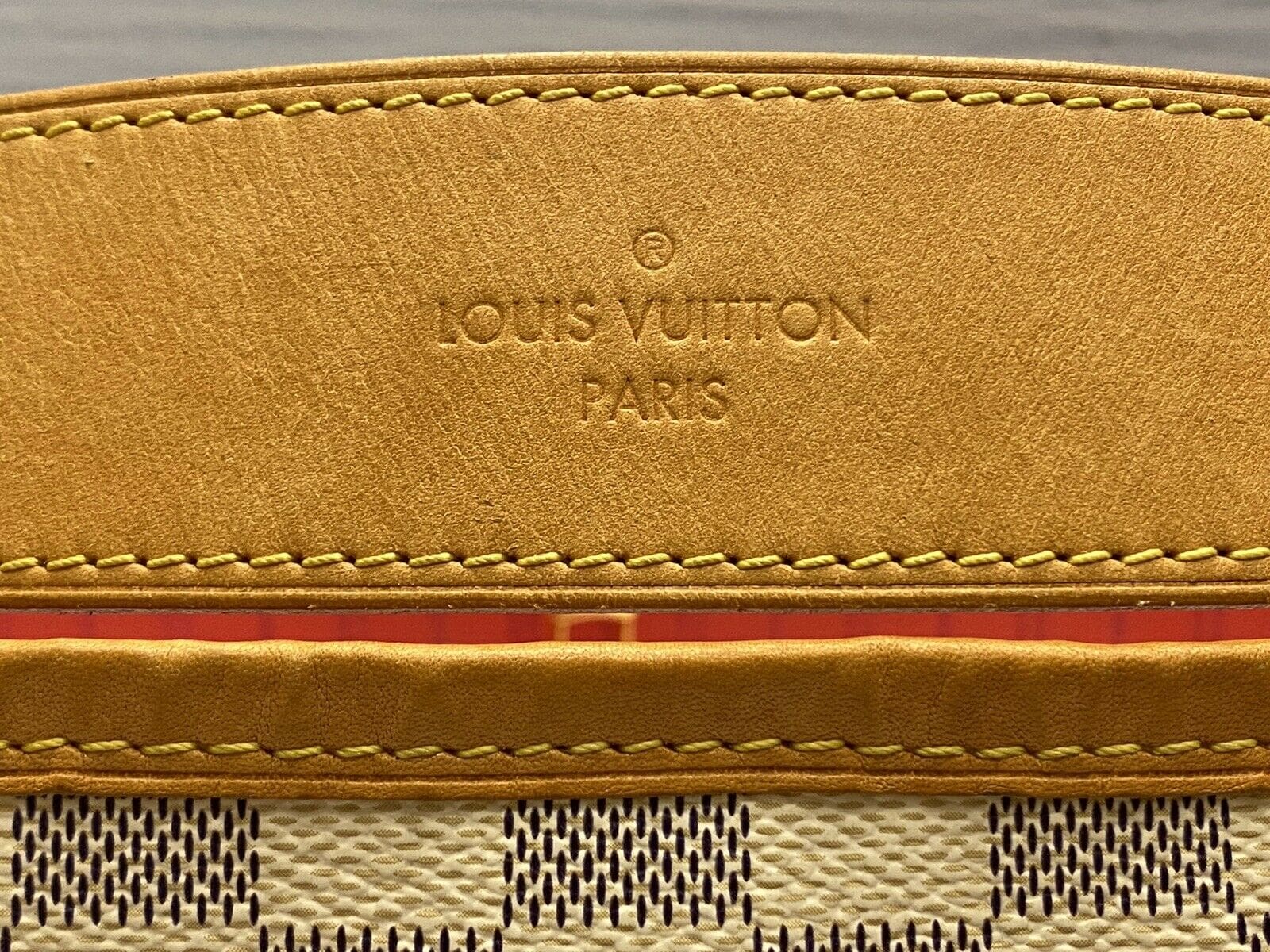 Louis Vuitton Delightful Damier azur, Hot Pink Interior