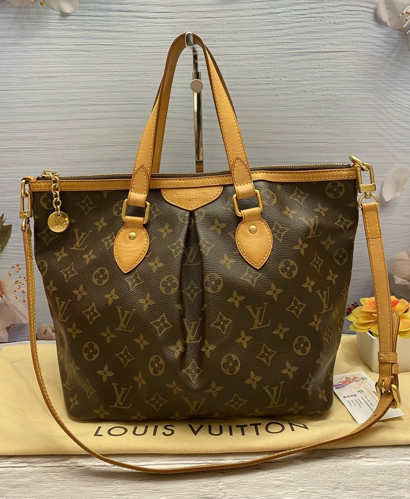 Louis Vuitton, Bags, Louis Vuitton Gm Monogram Bucket Bag Discontinued By  Mfr