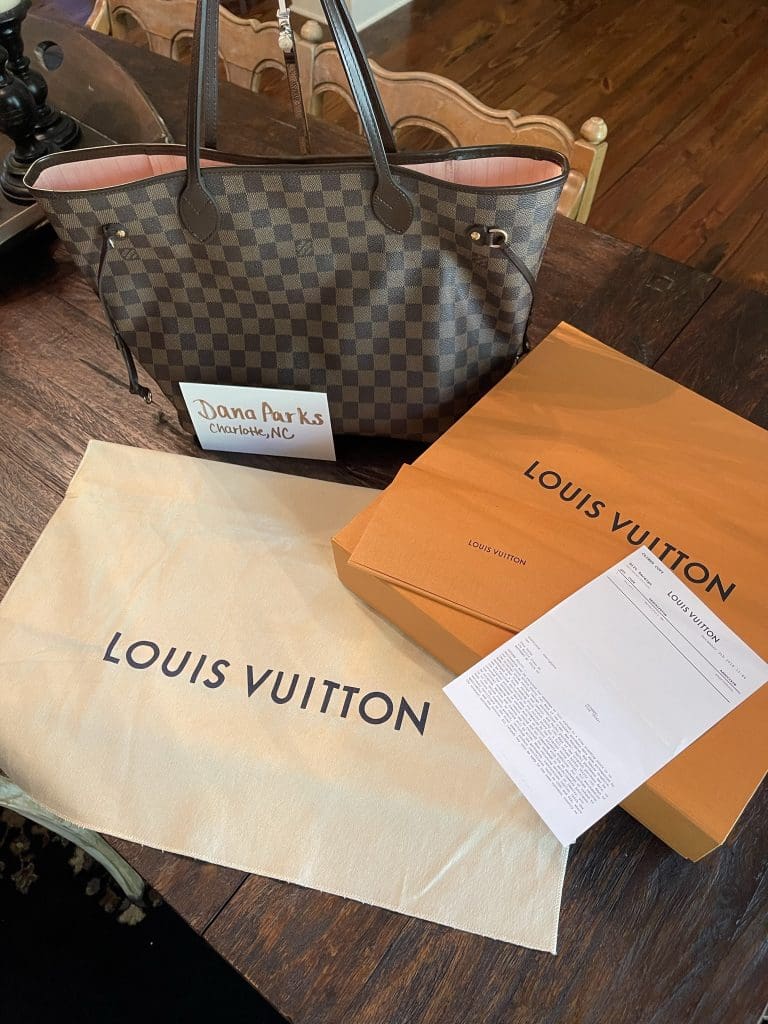 Neverfull MM Louis Vuitton Hand Bag for Sale in Charlotte, NC