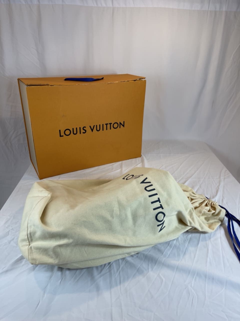 Louis Vuitton monogram denim belt, used - Reetzy