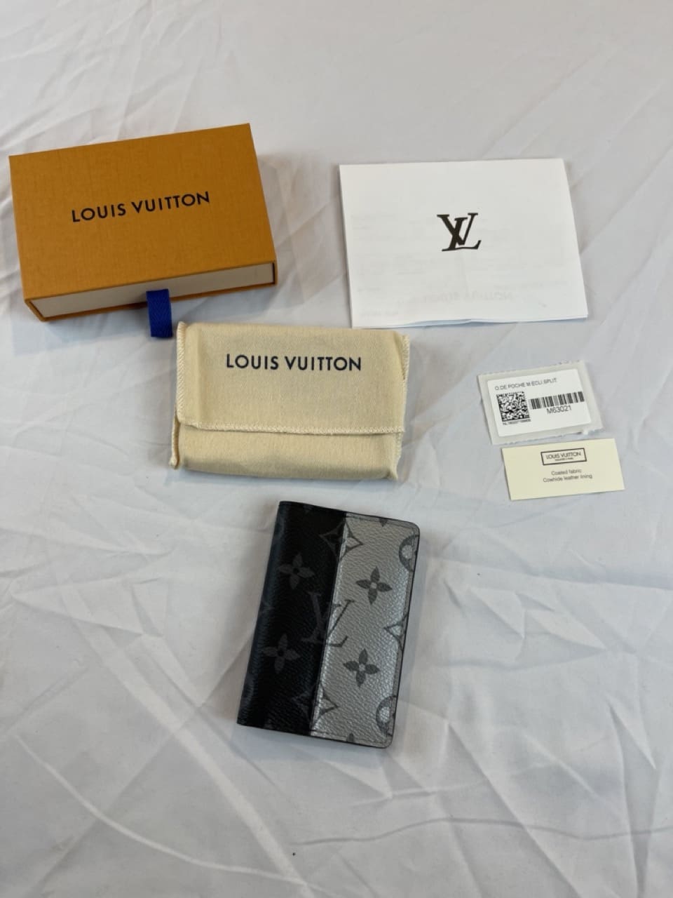 Louis Vuitton POCKET ORGANIZER Monogram 3.1 x 4.3 x 0.4 inches
