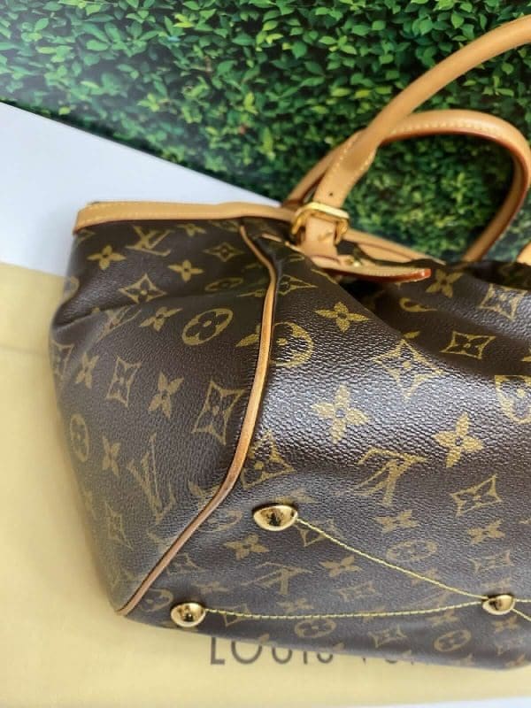 Louis Vuitton Tivoli GM SP0049