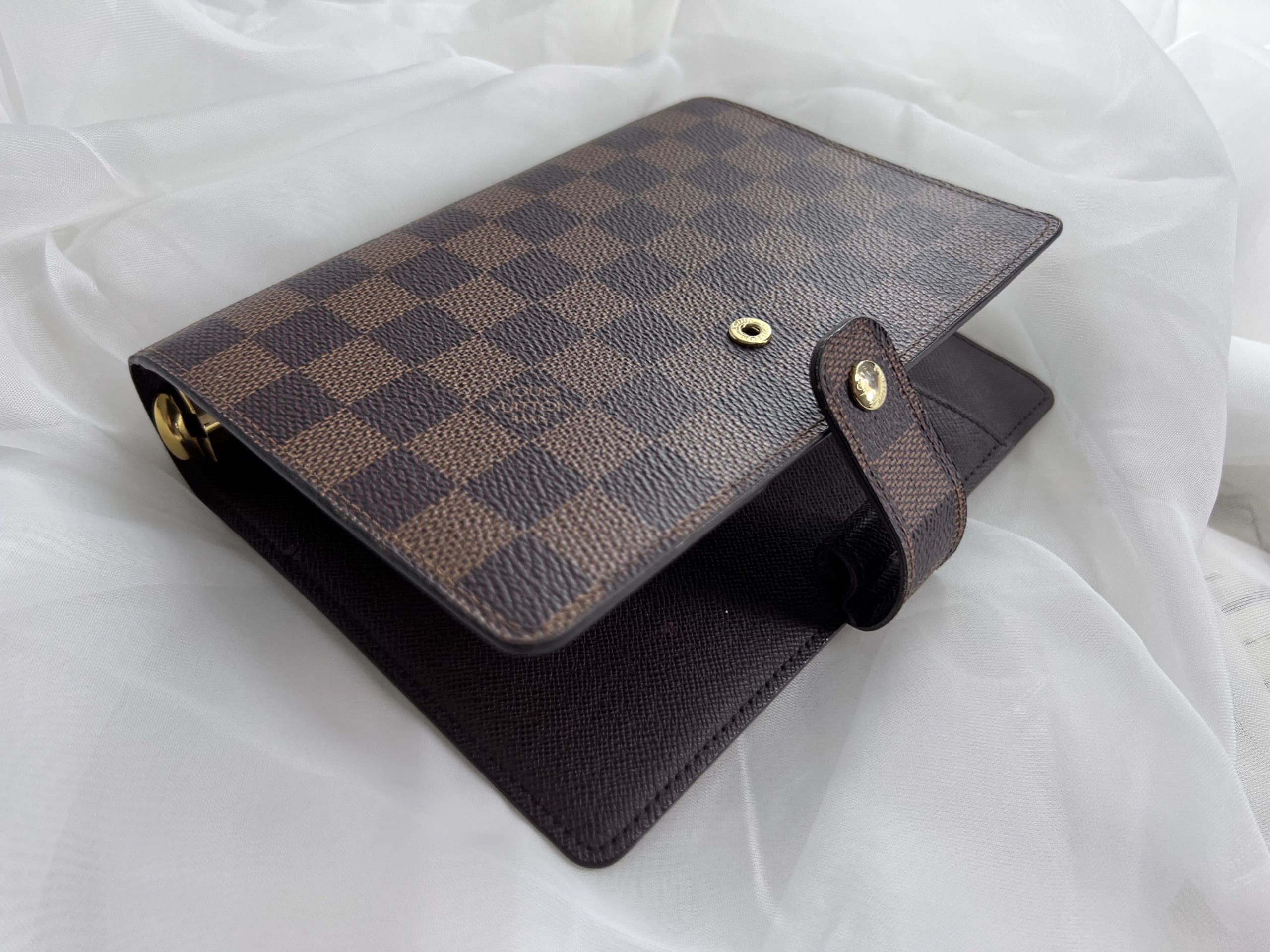 Louis Vuitton, Bags, Louis Vuitton Planner Agenda Pm Like New With Paper  Clips Paper And Box