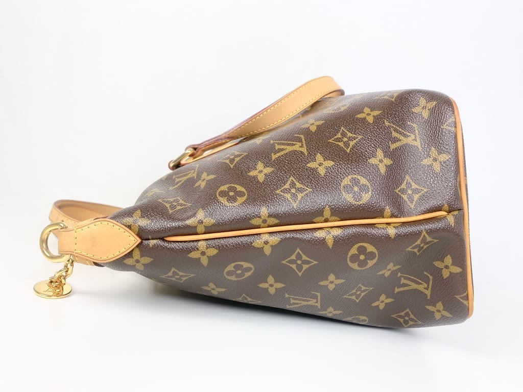 Louis Vuitton Shoulder Bag With Thick Strap