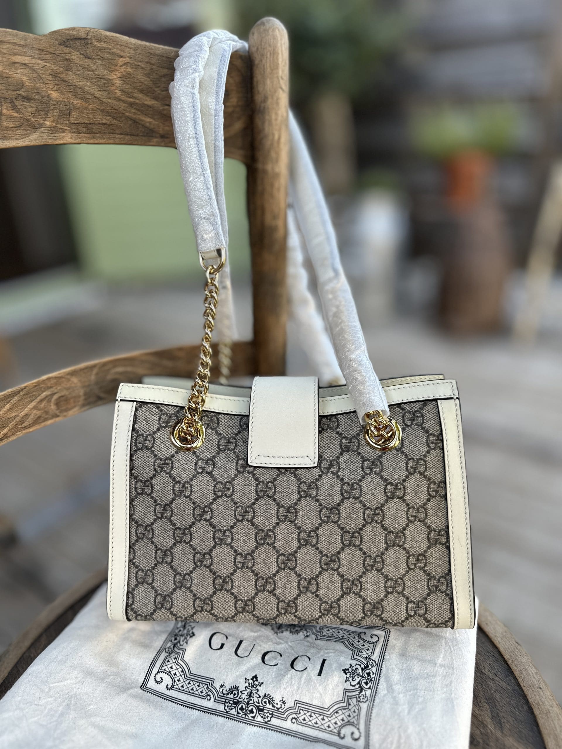 GUCCI Beige/Ivory GG Canvas Interlocking G Pochette Bag - Reetzy